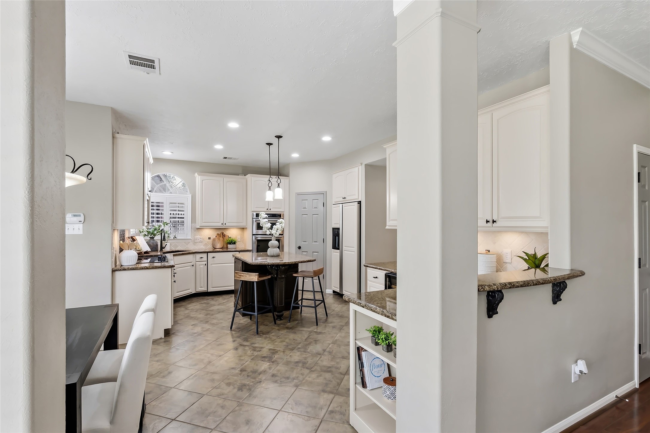 3335 Woods Edge Drive Spring, TX 77388 - Photo 14 of 47 Kitchen with island