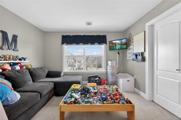 $859,000 | 75 Luthien Forrest Road, Rock Tavern, NY 12575