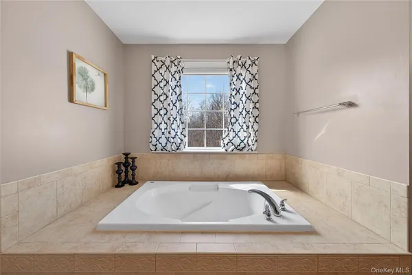 $859,000 | 75 Luthien Forrest Road, Rock Tavern, NY 12575