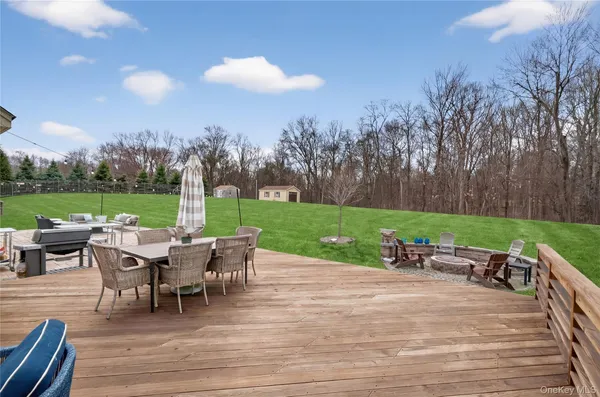 $859,000 | 75 Luthien Forrest Road, Rock Tavern, NY 12575