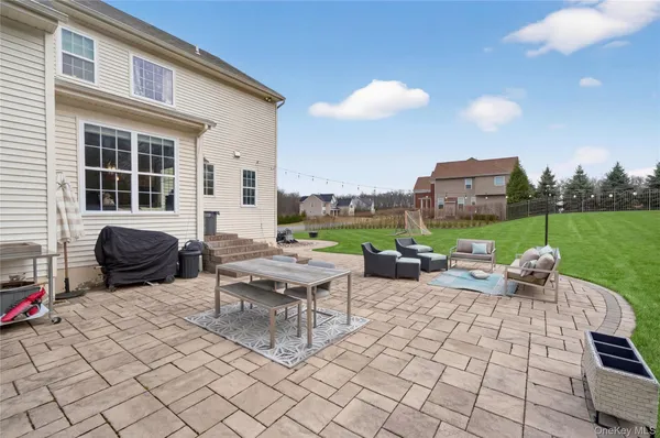 $859,000 | 75 Luthien Forrest Road, Rock Tavern, NY 12575