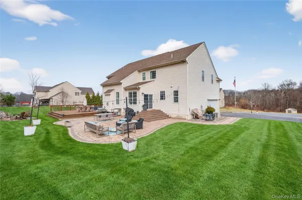 $859,000 | 75 Luthien Forrest Road, Rock Tavern, NY 12575