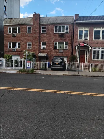 a car parked in front of a building