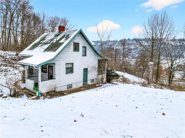a bathroom with a sink and toilet