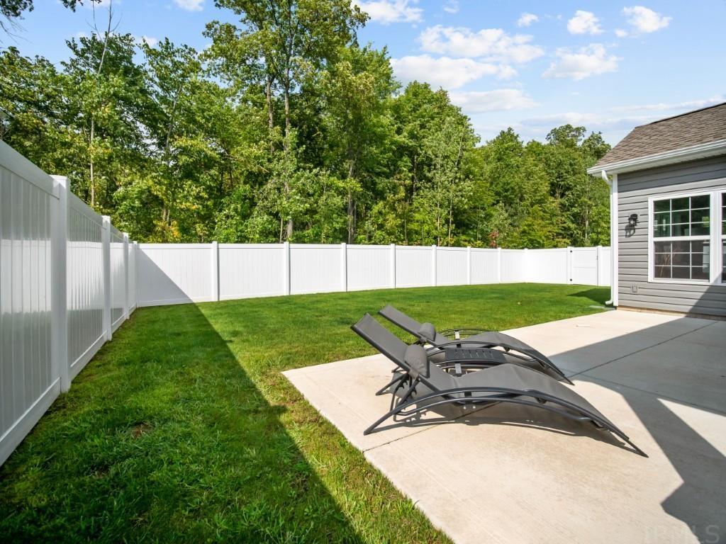 5224 Desert View Place Fort Wayne, IN 46808 - Photo 8 of 36