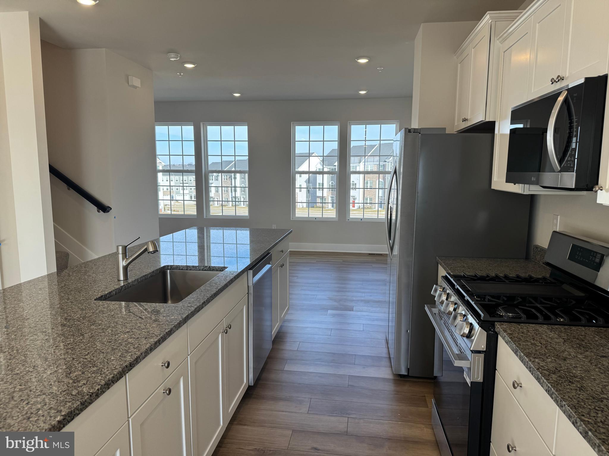 1826 Oxbow Road Baltimore, MD 21244 - Photo 4 of 34