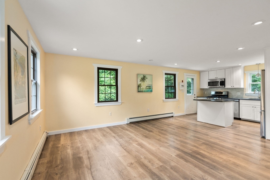433 Rounseville Road Rochester, MA 02770 - Photo 11 of 30 Gallery Image 11