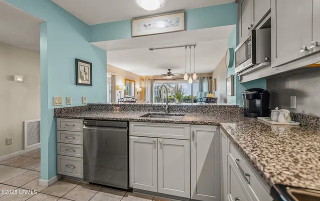 $424,900 | 6 Harbor Drive, Unit M116, Harbor Island, SC 29920