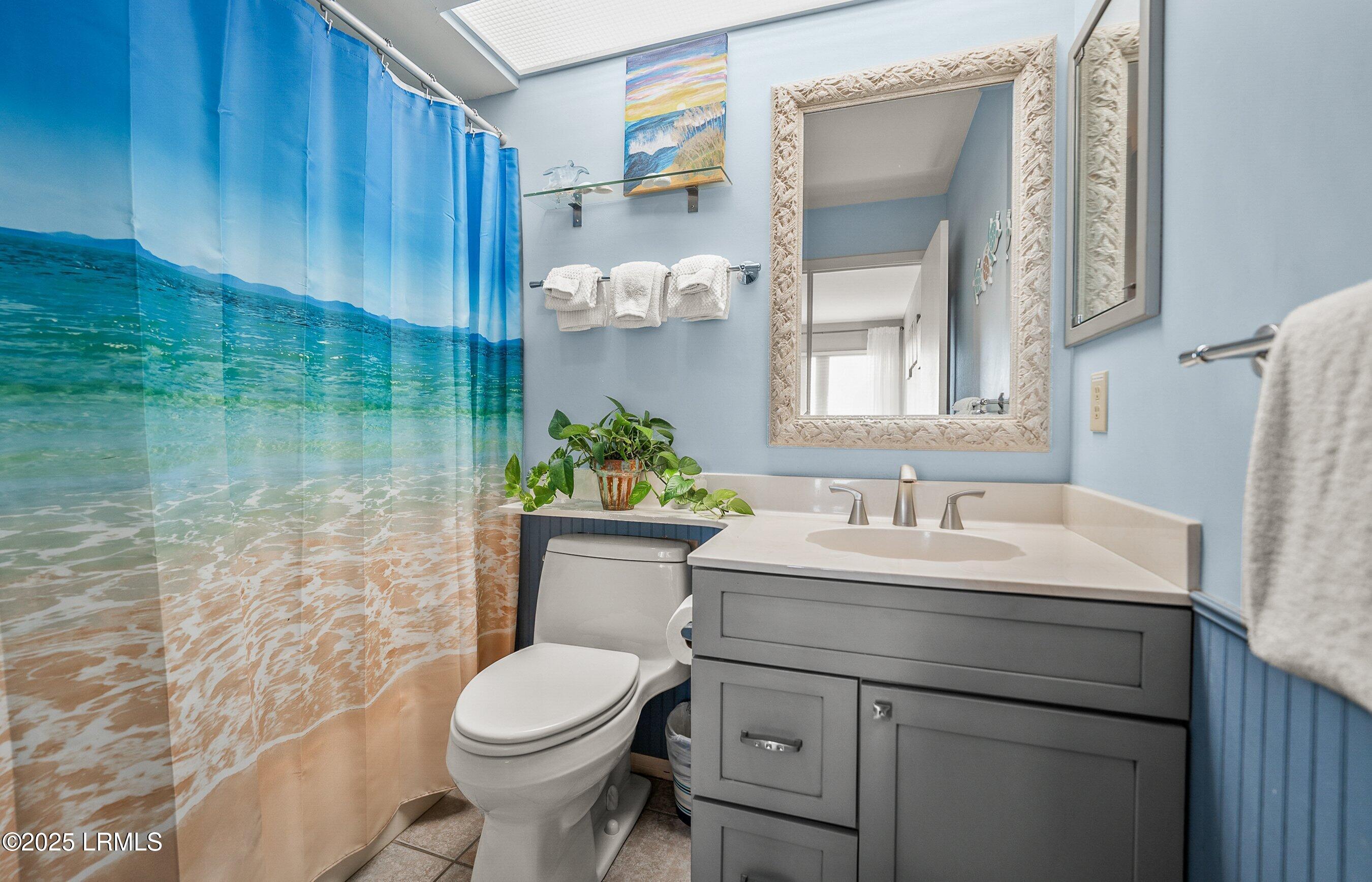 6 Harbor Drive, Unit M116 Harbor Island, SC 29920 - Photo 18 of 60 Master Bath