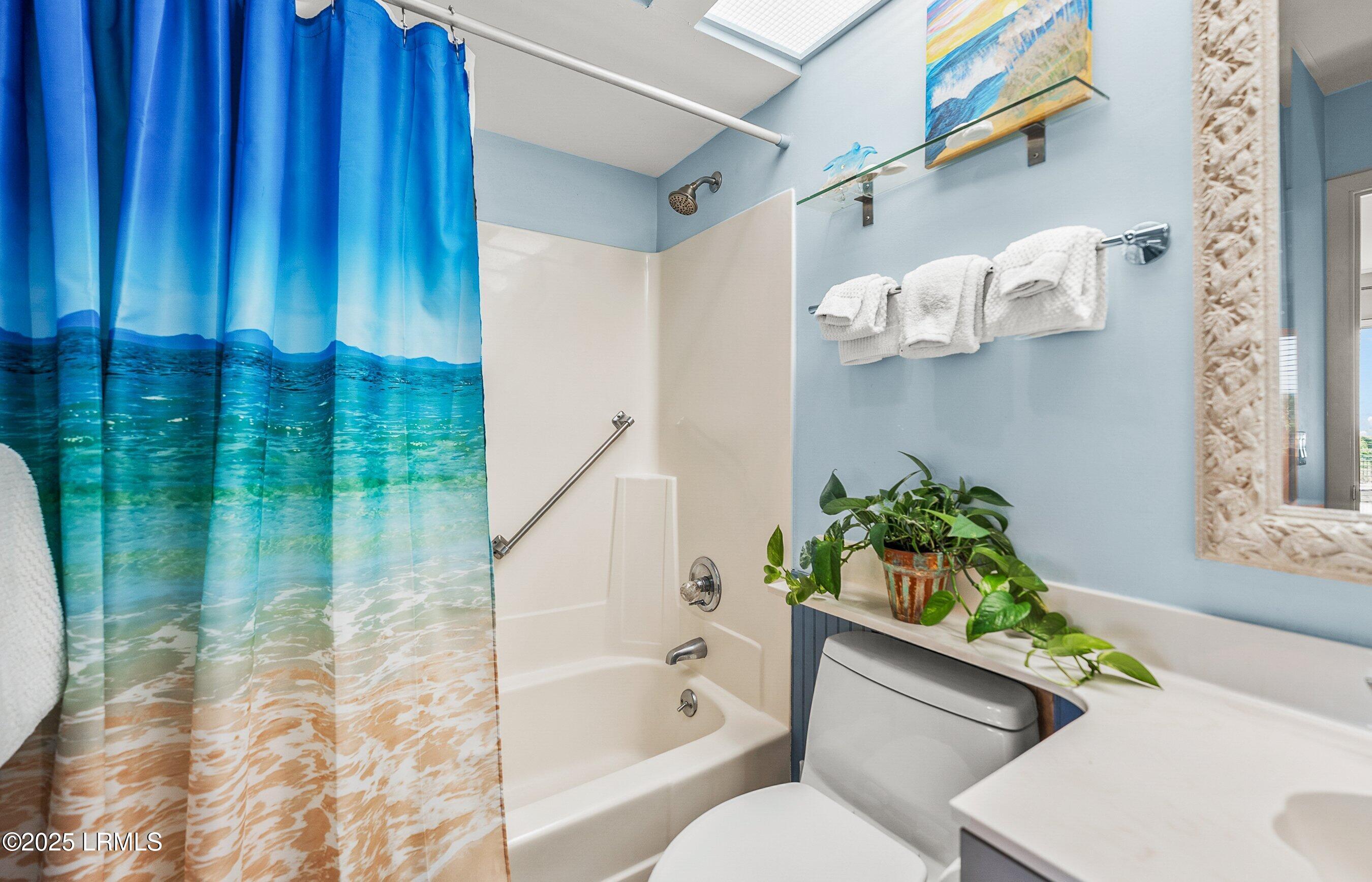 6 Harbor Drive, Unit M116 Harbor Island, SC 29920 - Photo 19 of 60 Master Bath