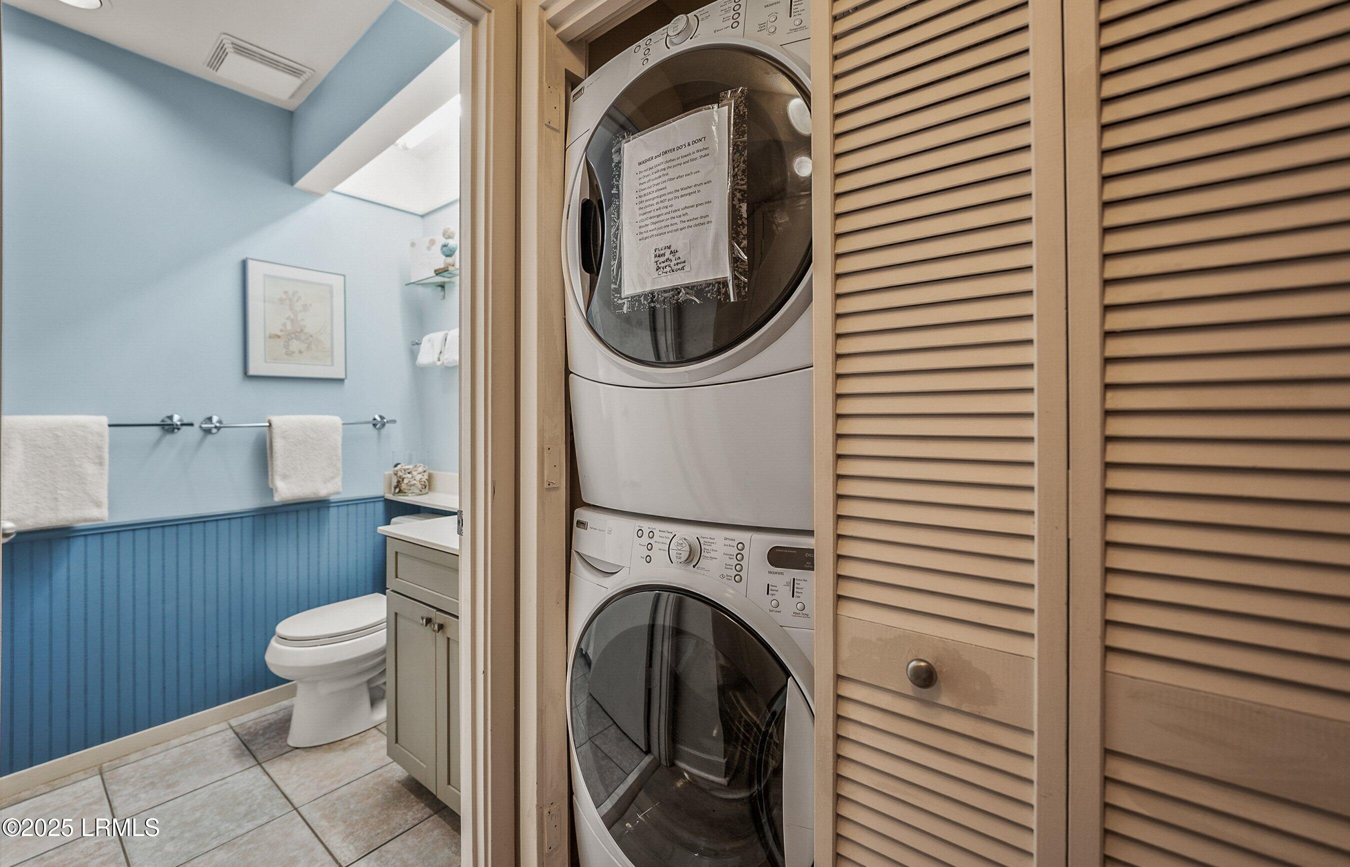 6 Harbor Drive, Unit M116 Harbor Island, SC 29920 - Photo 28 of 60 Washer/dryer