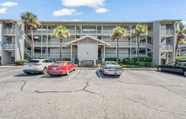$424,900 | 6 Harbor Drive, Unit M116, Harbor Island, SC 29920