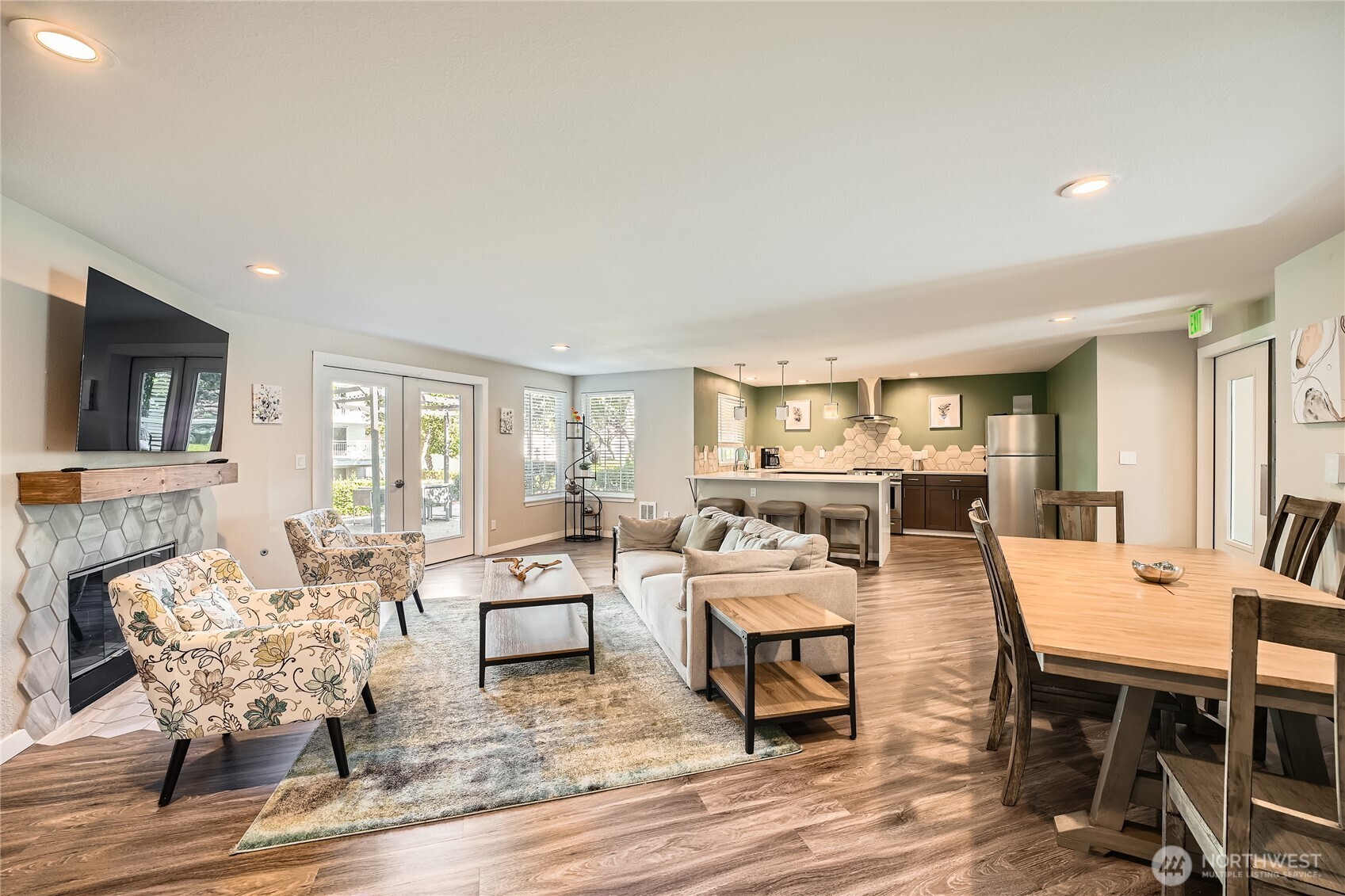 11002 Southeast Petrovitsky Road, Unit I201 Renton, WA 98055 - Photo 15 of 20 Gallery Image 15