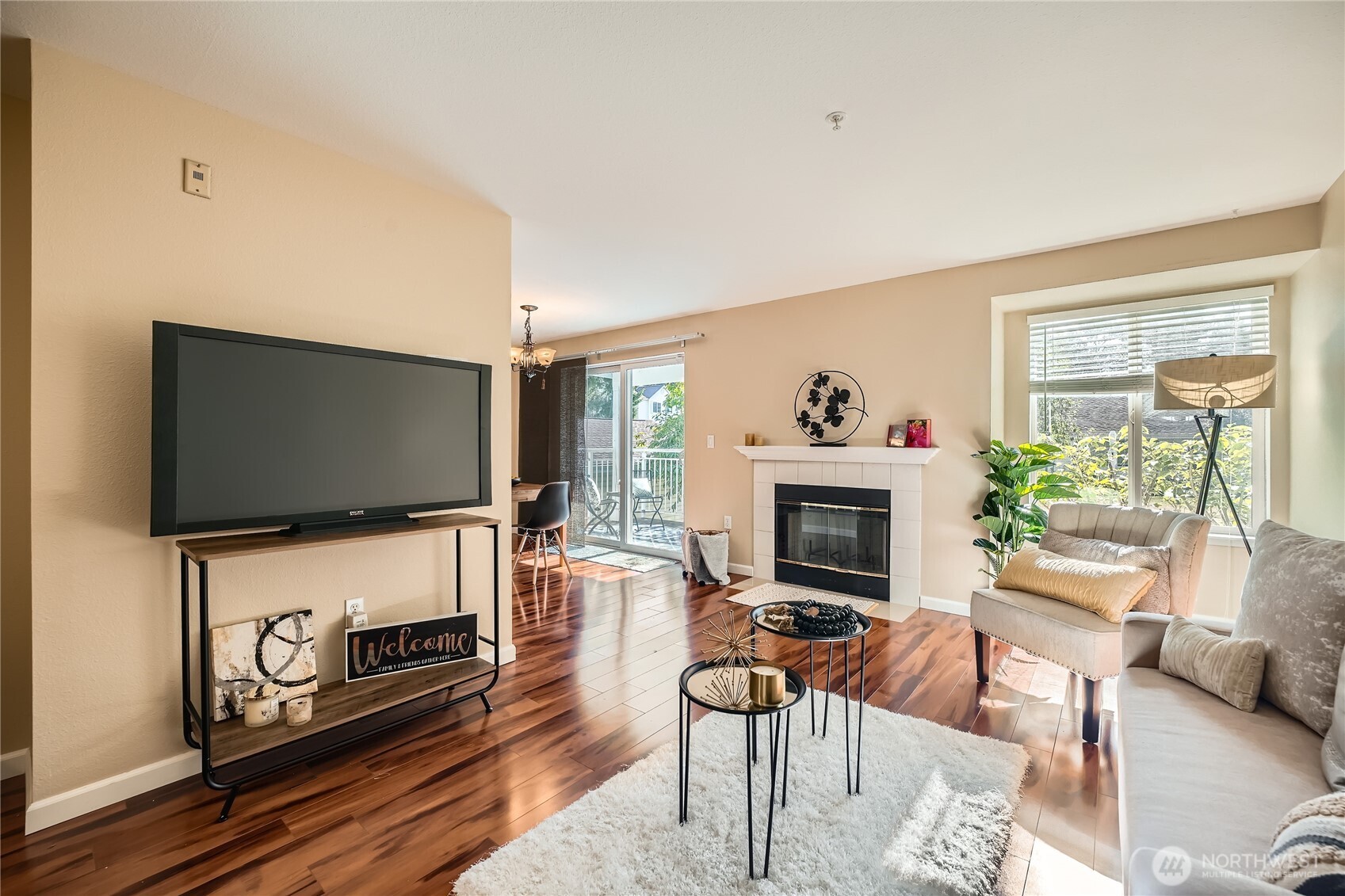 11002 Southeast Petrovitsky Road, Unit I201 Renton, WA 98055 - Photo 2 of 20 Gallery Image 2