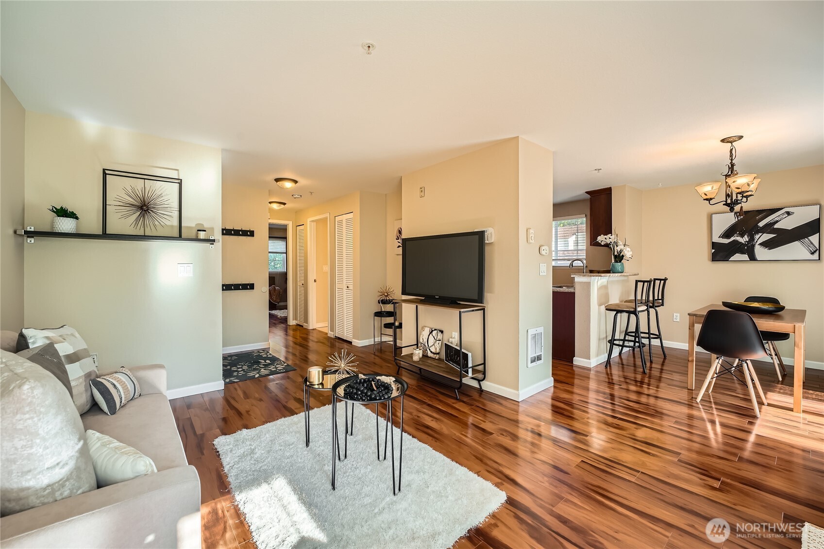 11002 Southeast Petrovitsky Road, Unit I201 Renton, WA 98055 - Photo 4 of 20 Gallery Image 4