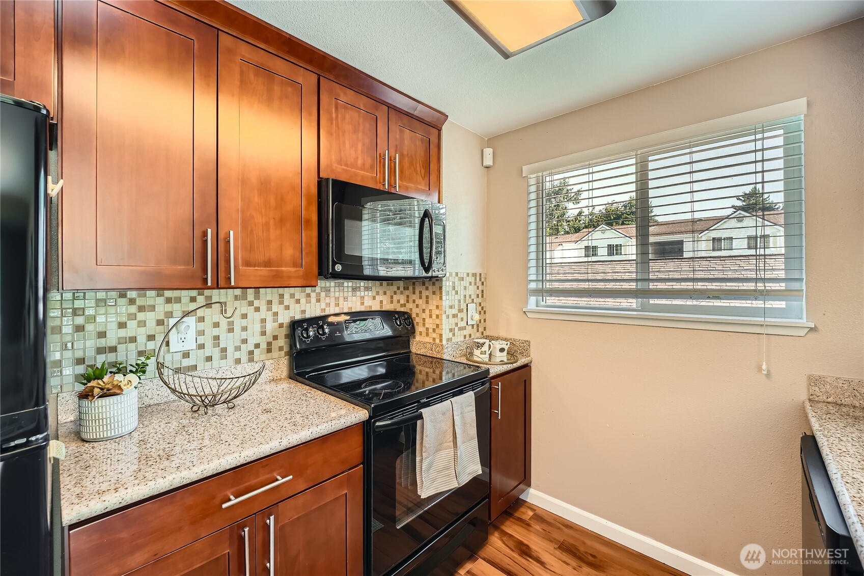 11002 Southeast Petrovitsky Road, Unit I201 Renton, WA 98055 - Photo 6 of 20 Gallery Image 6