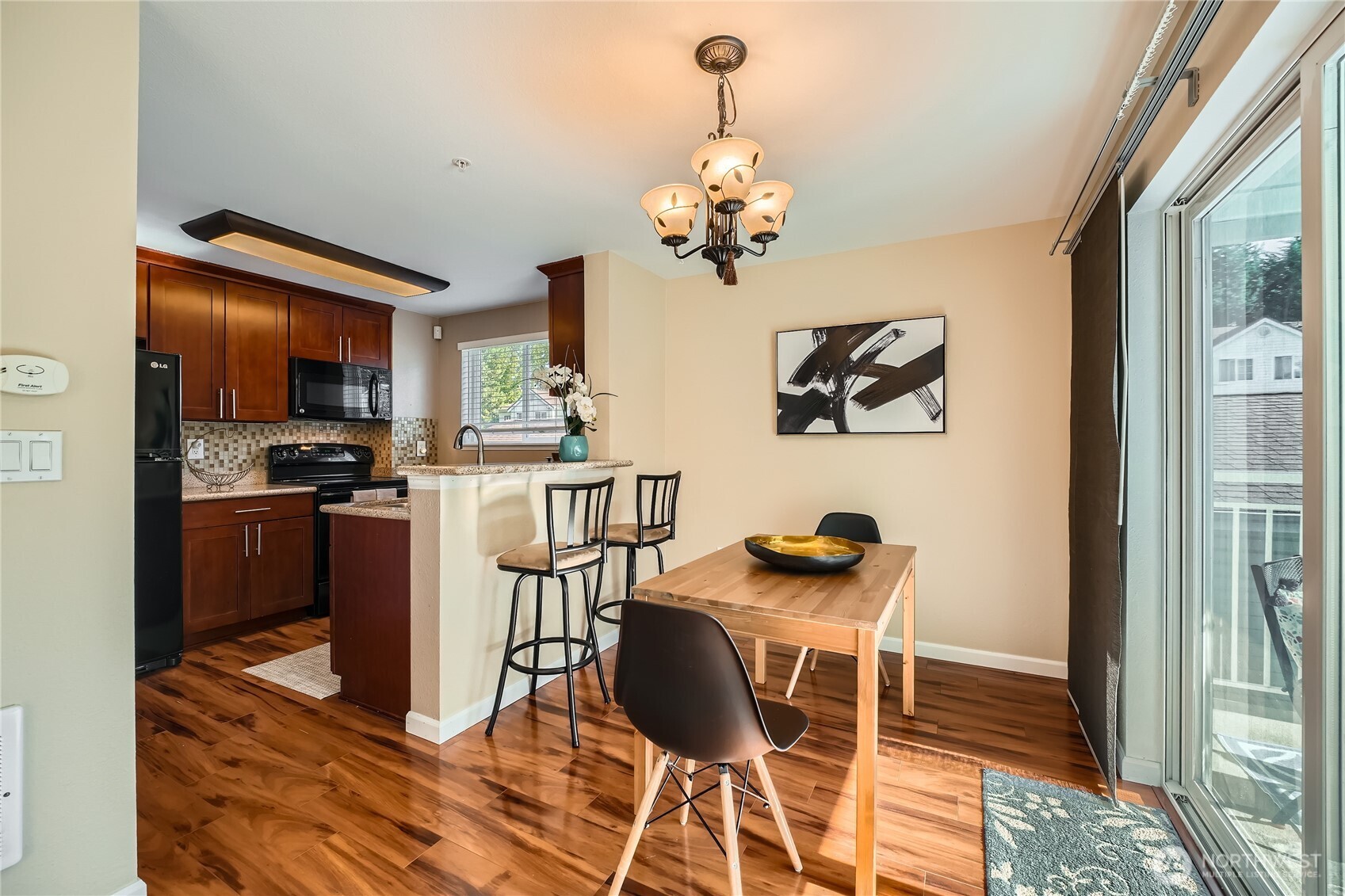 11002 Southeast Petrovitsky Road, Unit I201 Renton, WA 98055 - Photo 8 of 20 Gallery Image 8