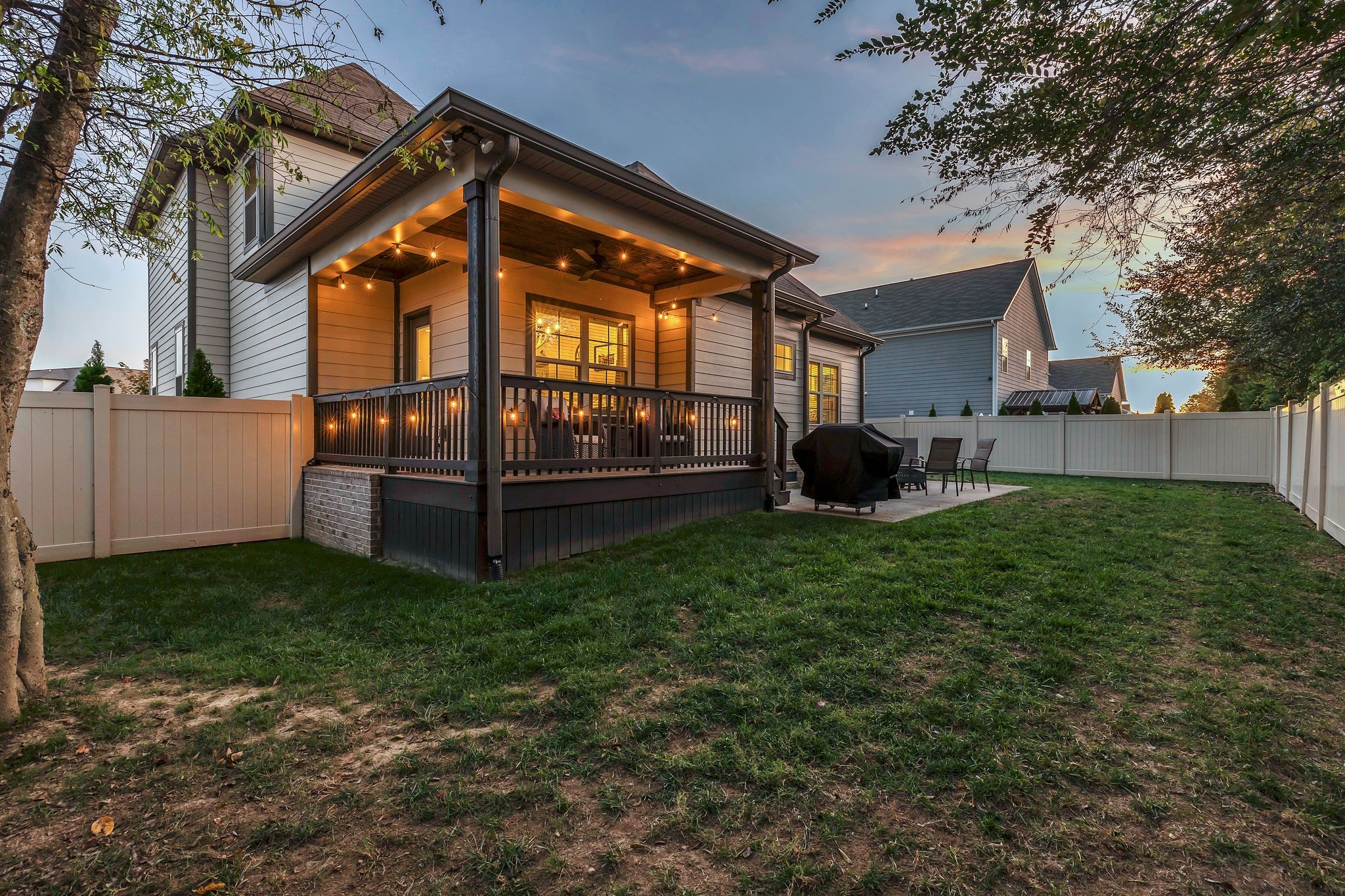 987 Carnation Drive Spring Hill, TN 37174 - Photo 22 of 26 a front view of a house with a yard