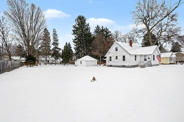 $270,100 | 314 Chippewa Street, Buchanan, MI 49107