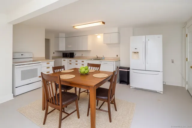 $1,059,000 | 35 Ramapoo Road, Ridgefield, CT 06877