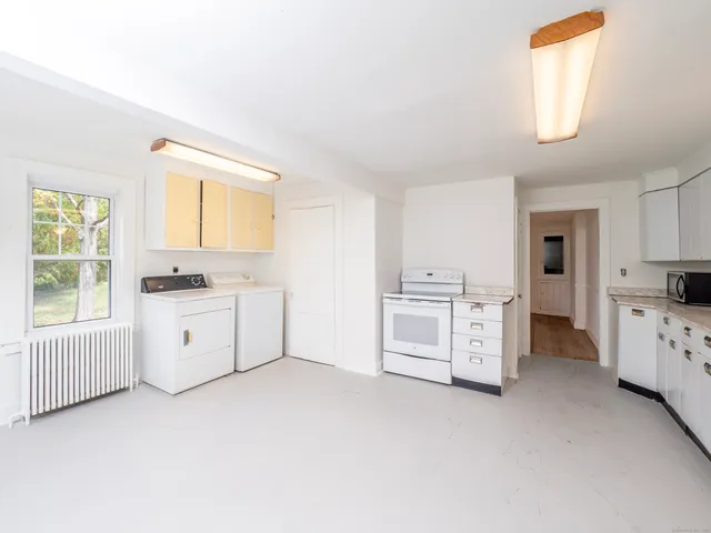 $1,059,000 | 35 Ramapoo Road, Ridgefield, CT 06877