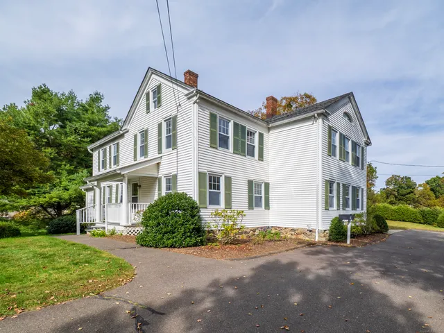$1,059,000 | 35 Ramapoo Road, Ridgefield, CT 06877