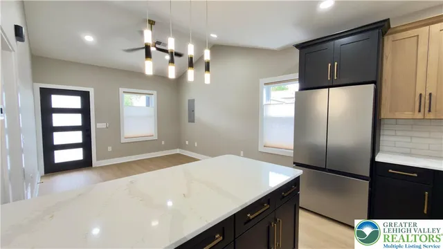 $1,790 | 1511 Lincoln Street, Unit B, Catasauqua, PA 18032