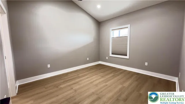 $1,790 | 1511 Lincoln Street, Unit B, Catasauqua, PA 18032