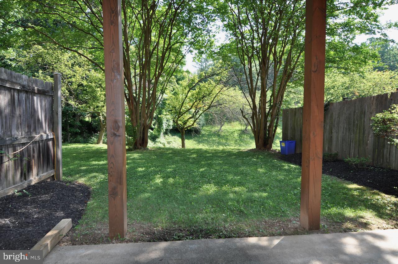 7523 Heatherton Lane Potomac, MD 20854 - Photo 17 of 23