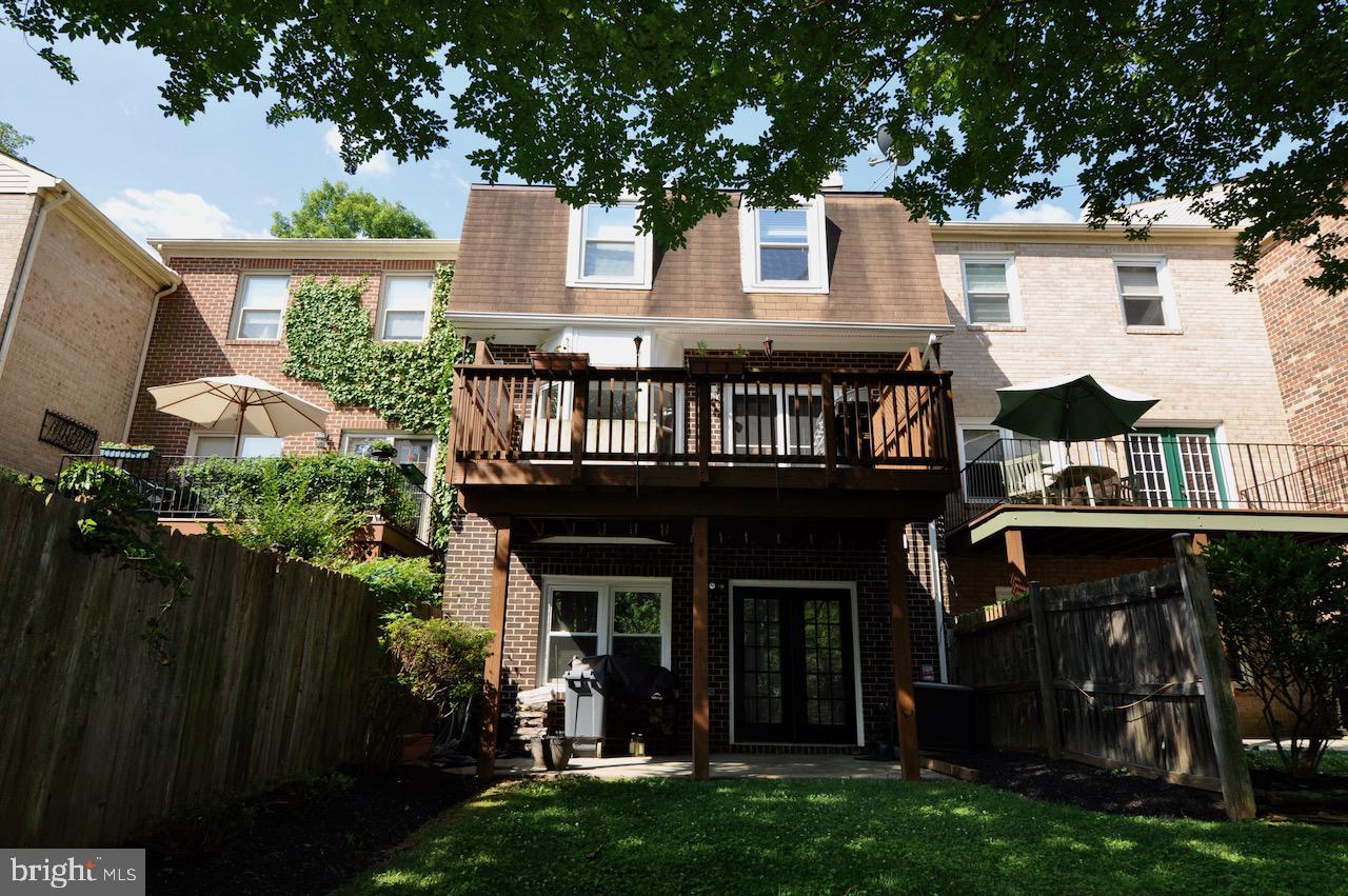 7523 Heatherton Lane Potomac, MD 20854 - Photo 18 of 23