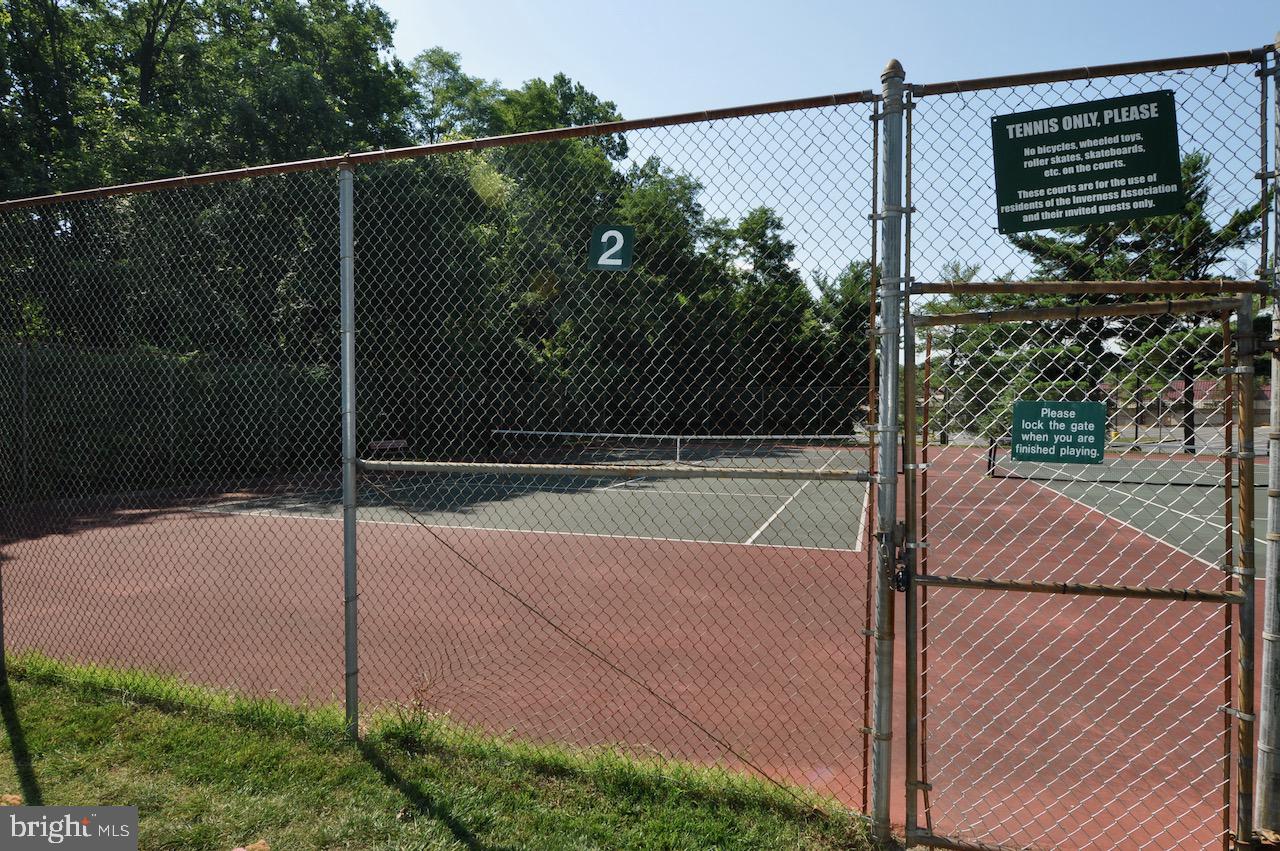 7523 Heatherton Lane Potomac, MD 20854 - Photo 22 of 23