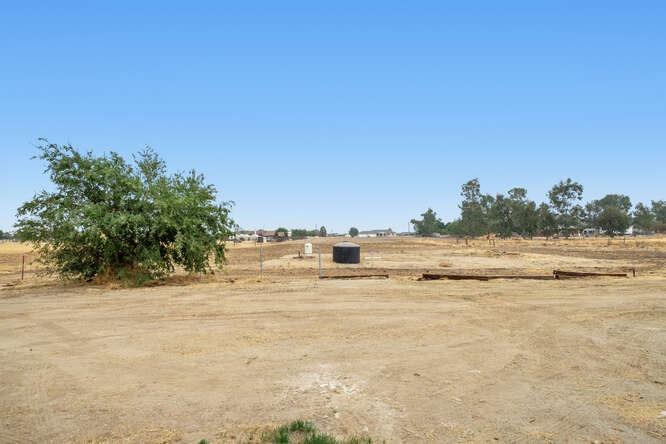 19931 Brightwood Road Madera, CA 93638 - Photo 22 of 27 Gallery Image 22