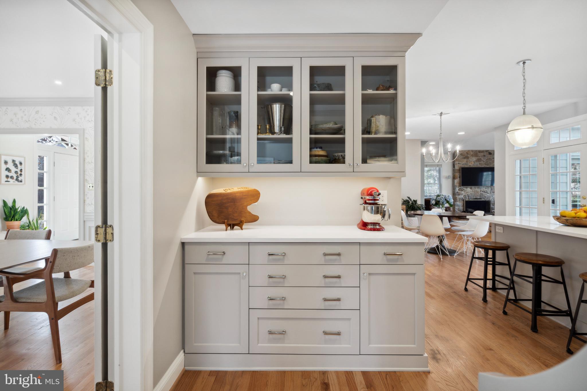 8 Paul Road Wayne, PA 19087 - Photo 18 of 64 Butler's pantry