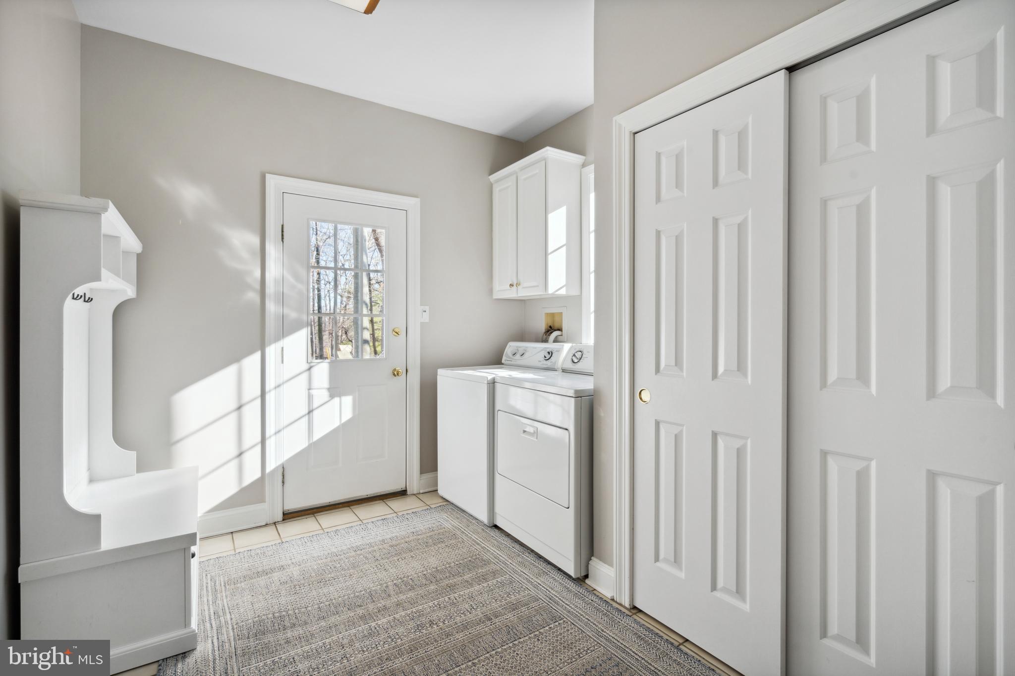 8 Paul Road Wayne, PA 19087 - Photo 30 of 64 Laundry and mud room