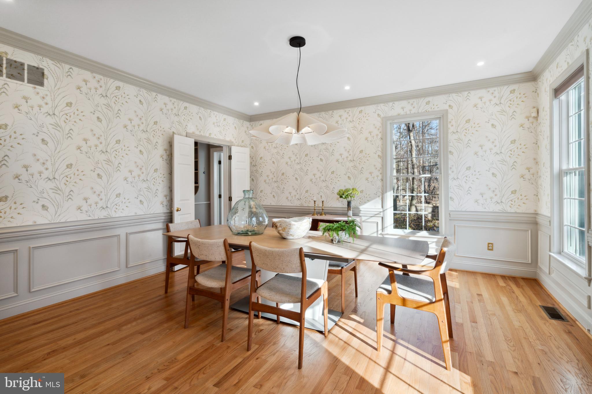 8 Paul Road Wayne, PA 19087 - Photo 10 of 64 Dining room