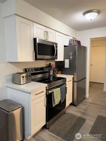 $2,600 | 17301 Northeast 45th Street, Unit 92, Redmond, WA 98052