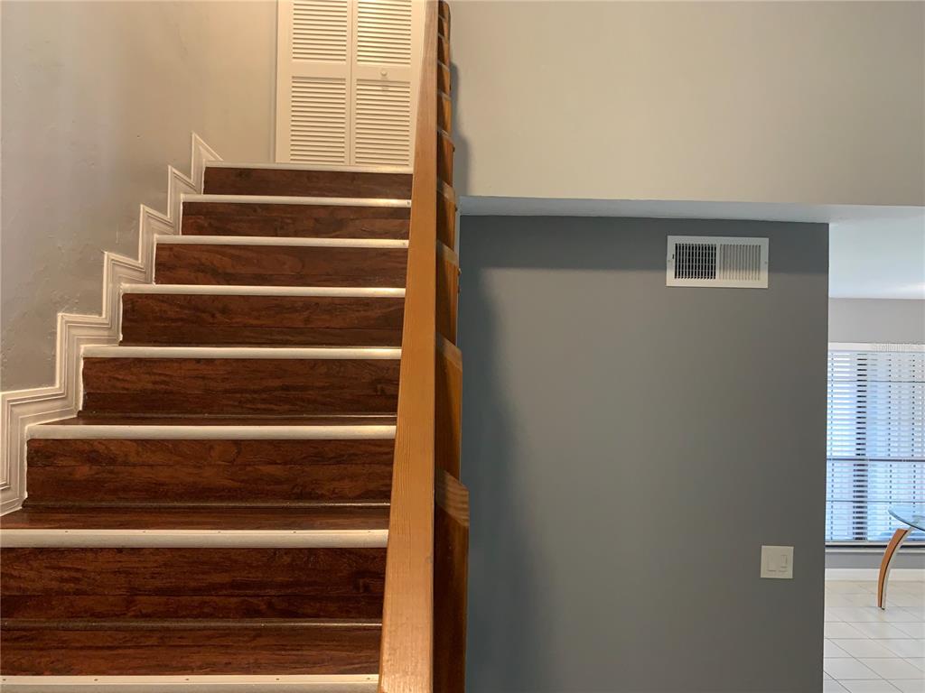 5754 Southwest 8th Place Gainesville, FL 32607 - Photo 13 of 29 a view of entryway