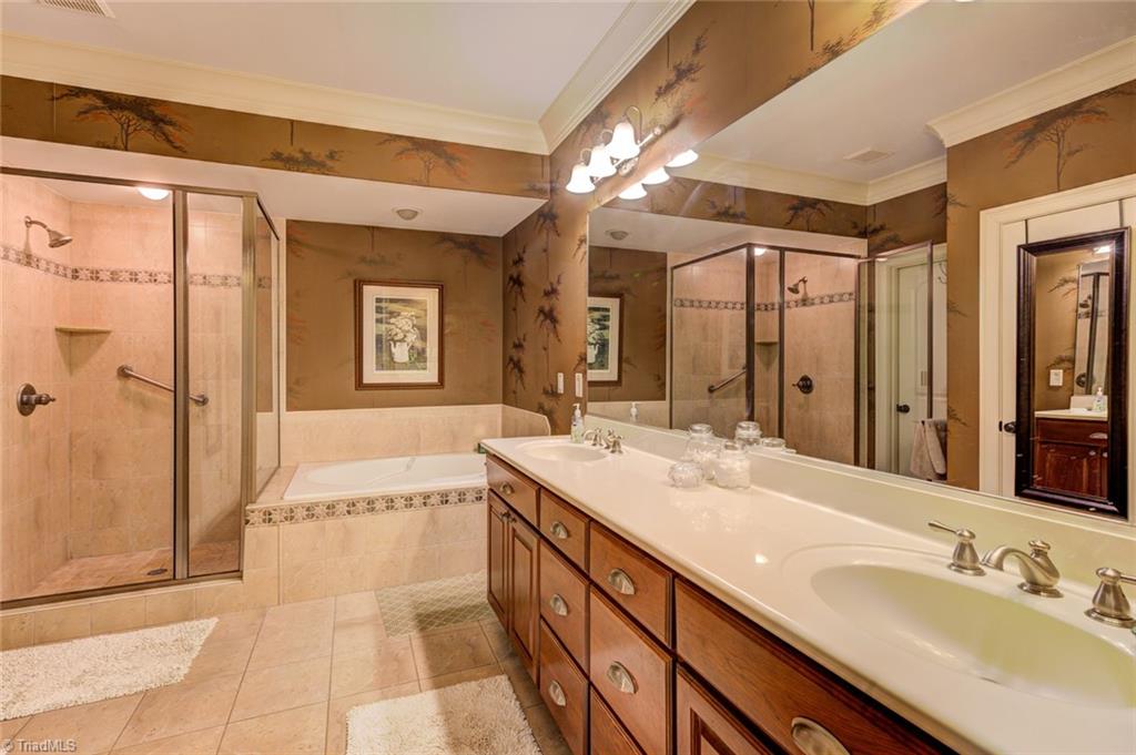 5909 Ballinger Road, Unit D Greensboro, NC 27410 - Photo 18 of 30 Luxurious master bath.