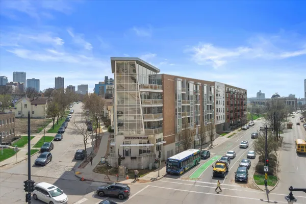 $215,000 | 1541 North Jefferson Street, Unit 405, Milwaukee, WI 53202