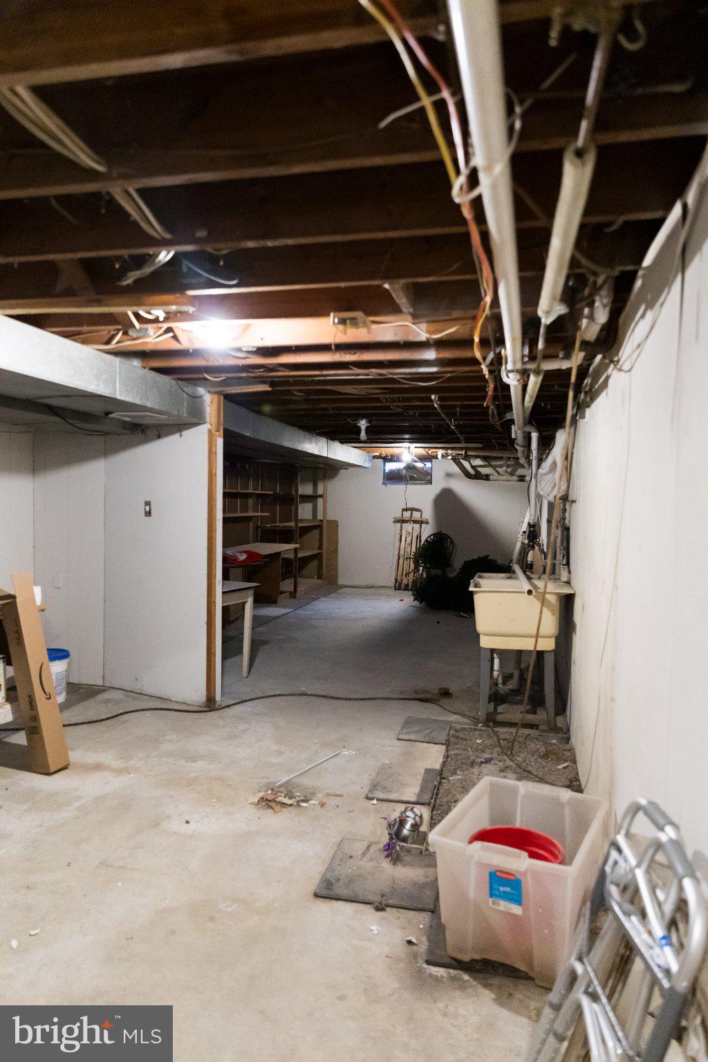 16827 Hampton Road Williamsport, MD 21795 - Photo 27 of 42 Spacious unfinished basement awaits ideas.