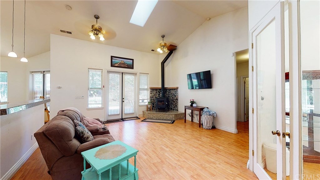 6475 Hollywood Road Magalia, CA 95954 - Photo 3 of 42