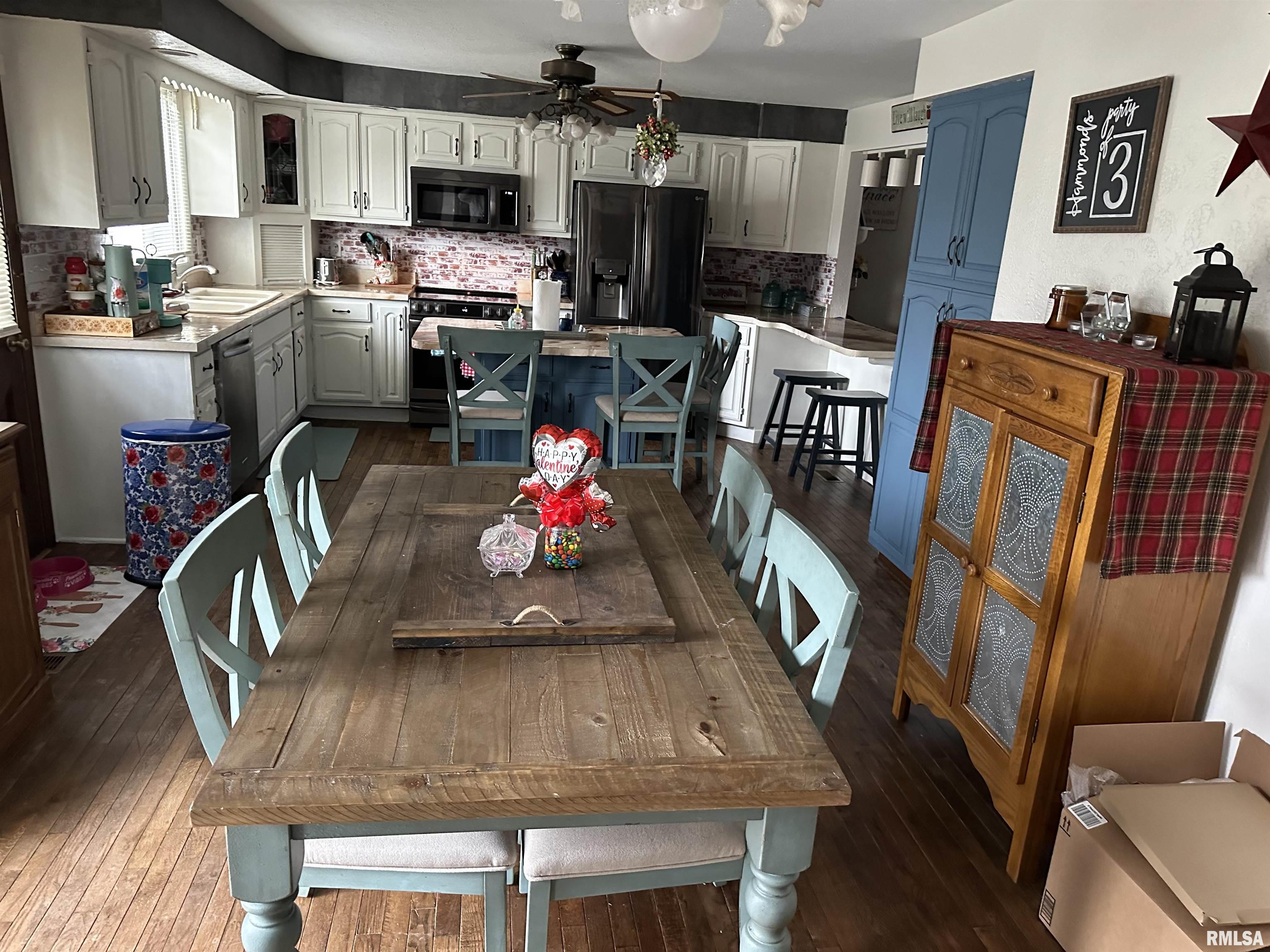 205 Benedict Street Valier, IL 62891 - Photo 18 of 32 Gallery Image 18