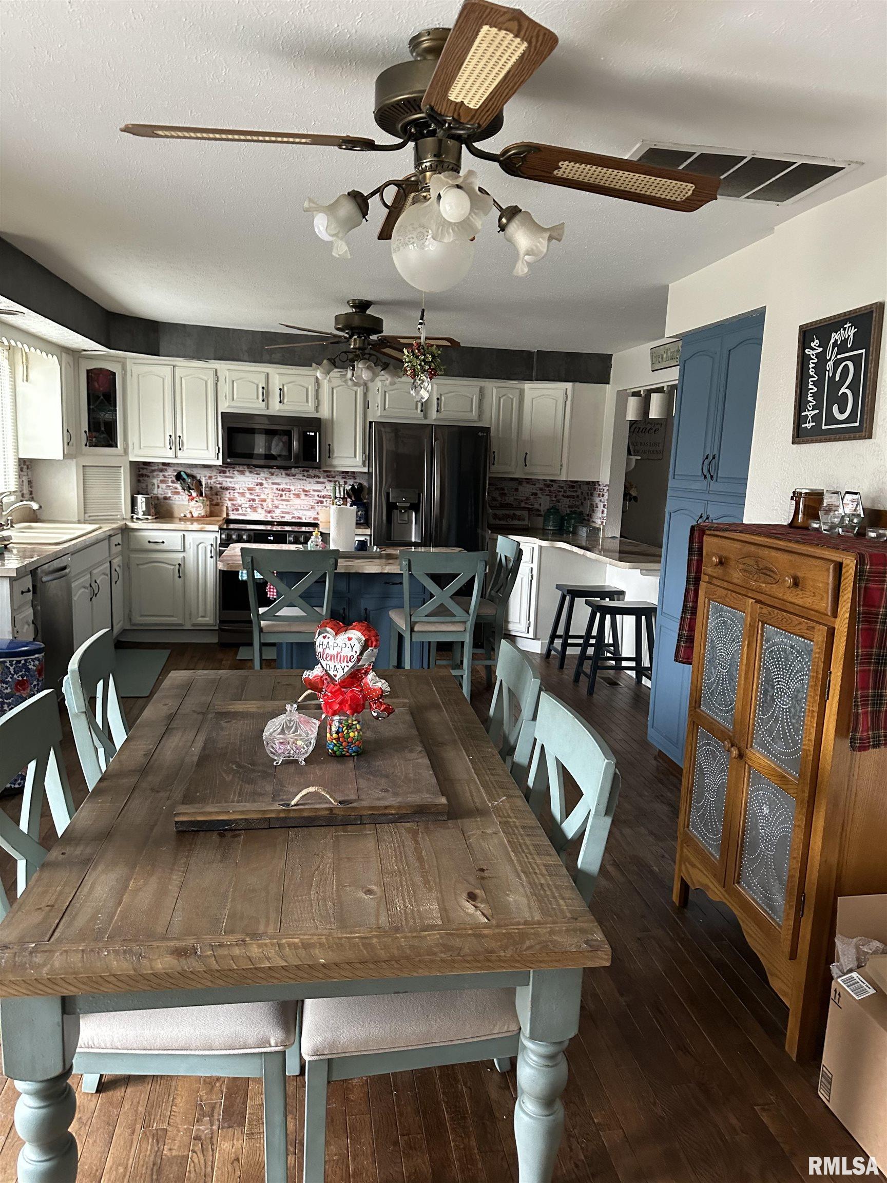 205 Benedict Street Valier, IL 62891 - Photo 19 of 32 Gallery Image 19