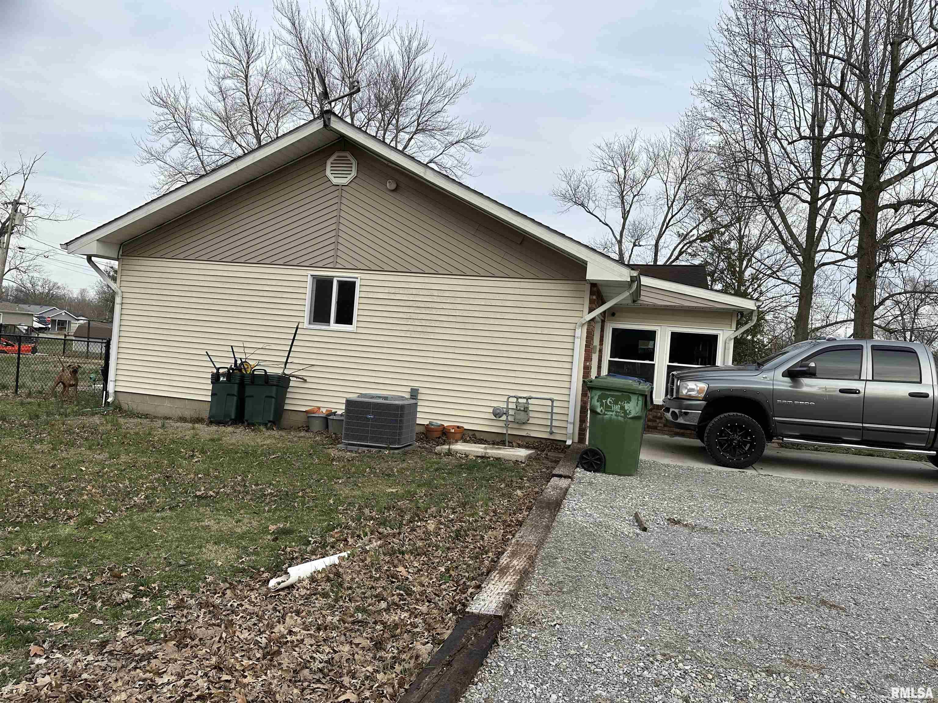 205 Benedict Street Valier, IL 62891 - Photo 6 of 32 Gallery Image 6