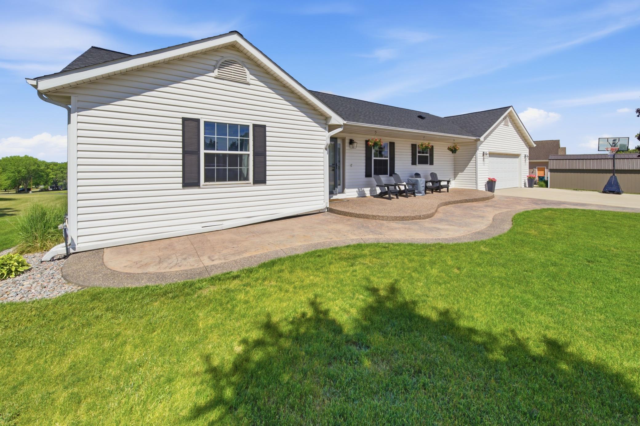 1090 Cedar Ridge Lane Southwest Oronoco, MN 55960 - Photo 3 of 75