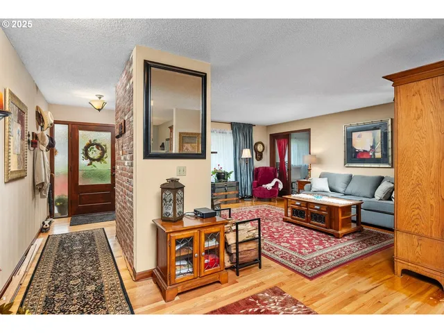 $649,000 | 4525 Northwest Columbia Avenue, Portland, OR 97229