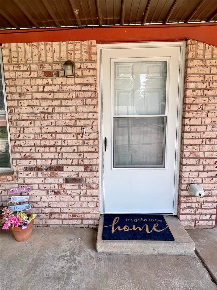 210 East Maple Avenue Perry, OK 73077 - Photo 3 of 22 Gallery Image 3
