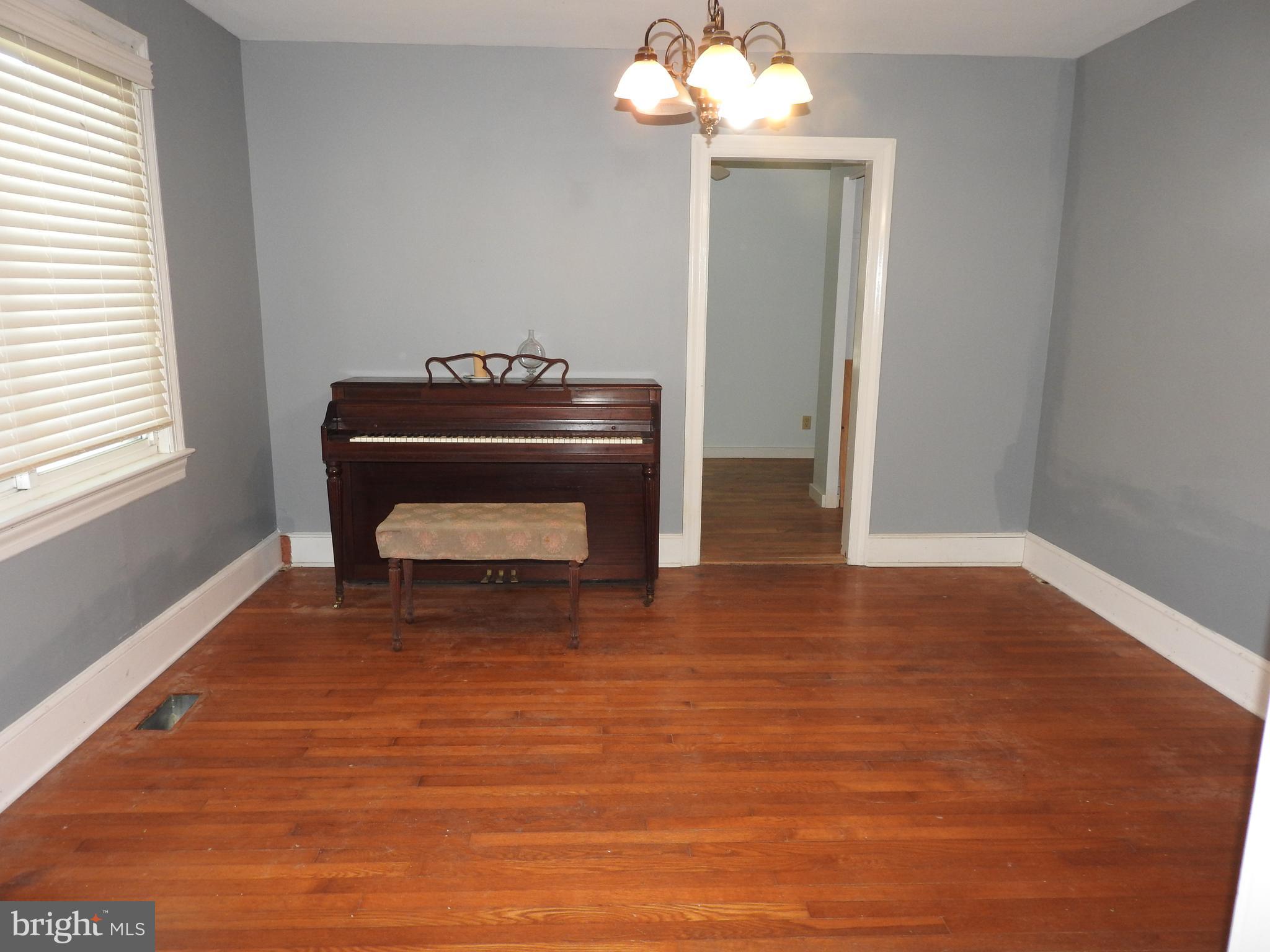 101 Sandy Hill Road Cambridge, MD 21613 - Photo 18 of 53 Dining Room