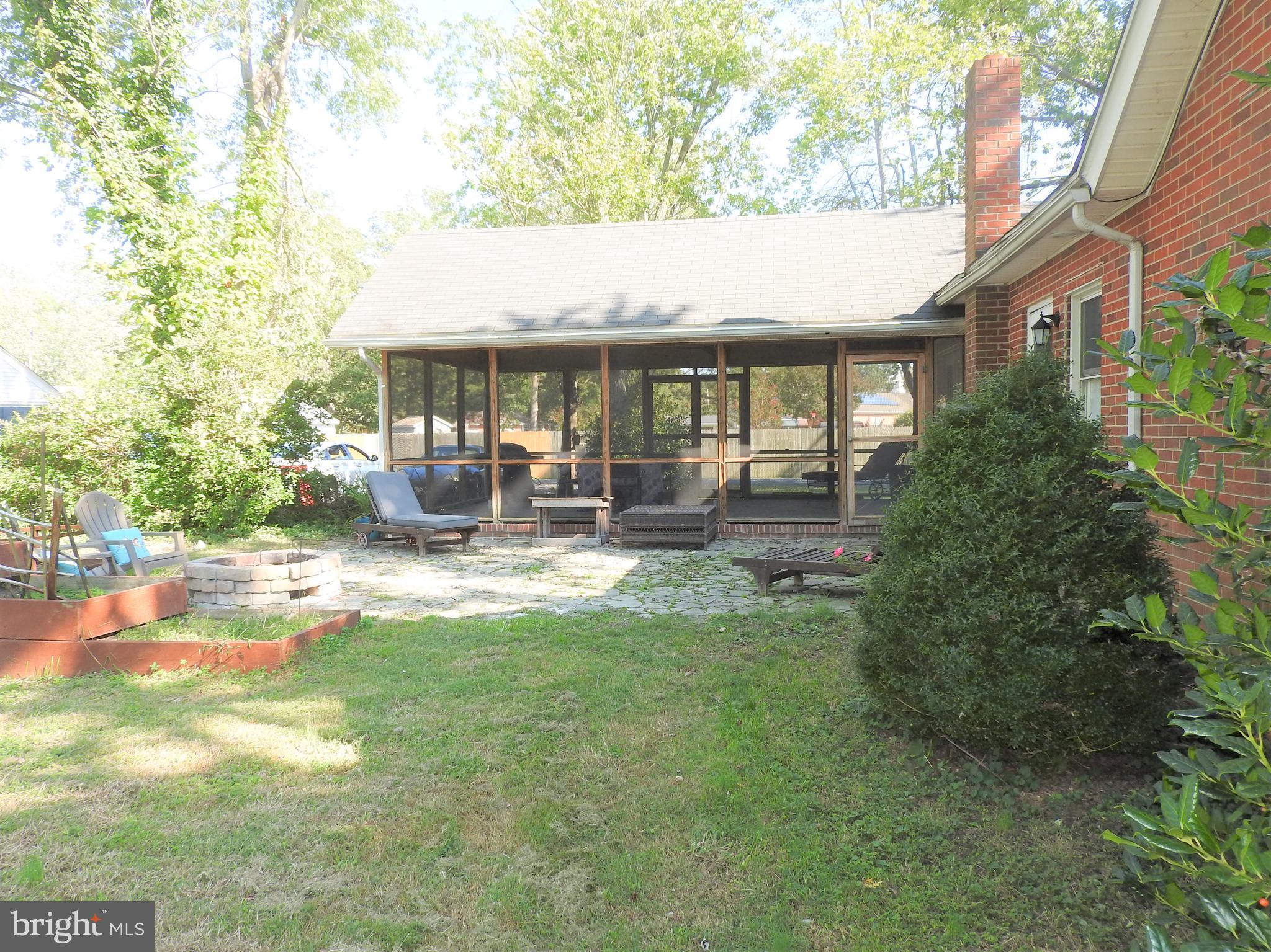 101 Sandy Hill Road Cambridge, MD 21613 - Photo 38 of 53 Back/side yare