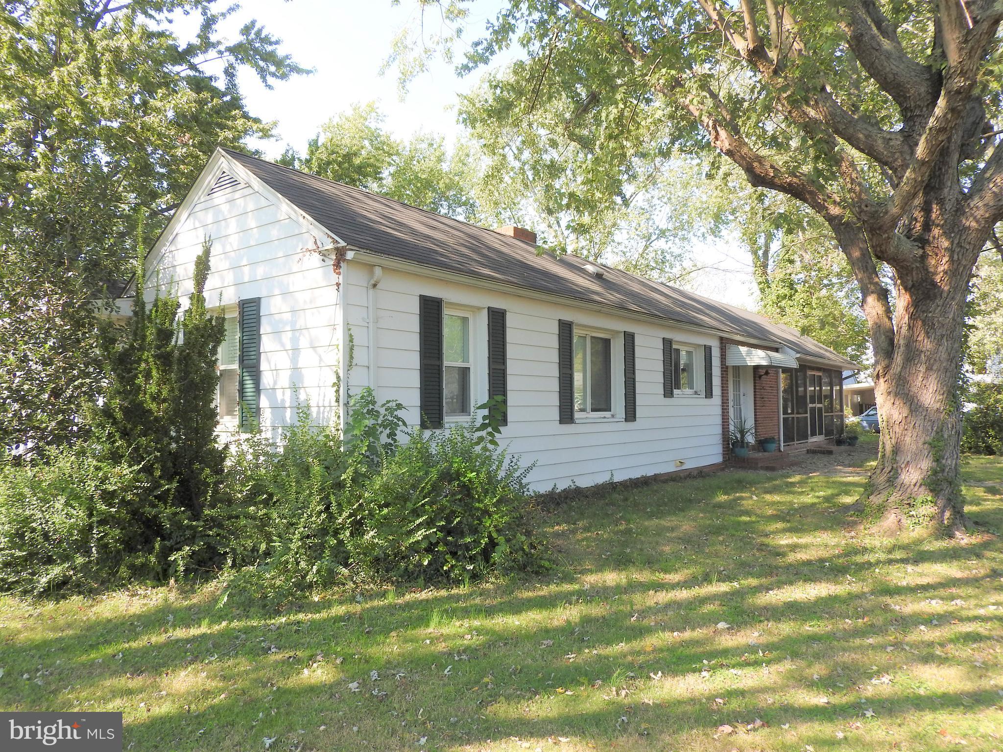 101 Sandy Hill Road Cambridge, MD 21613 - Photo 43 of 53 Partial front facing Sandy Hill & side on Radcliff